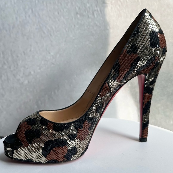 🌺CHRISTIAN LOUBOUTIN 👠 Very Prive 120
Paillettes Peep Toe Pumps Size: 39.5 - Picture 4 of 13